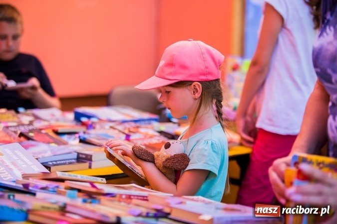 Zdjęcie w galerii na portalu naszraciborz.pl: Moc atrakcji na festynie rodzinnym w Szkole Podstawowej nr 15 wiadomości z regionu