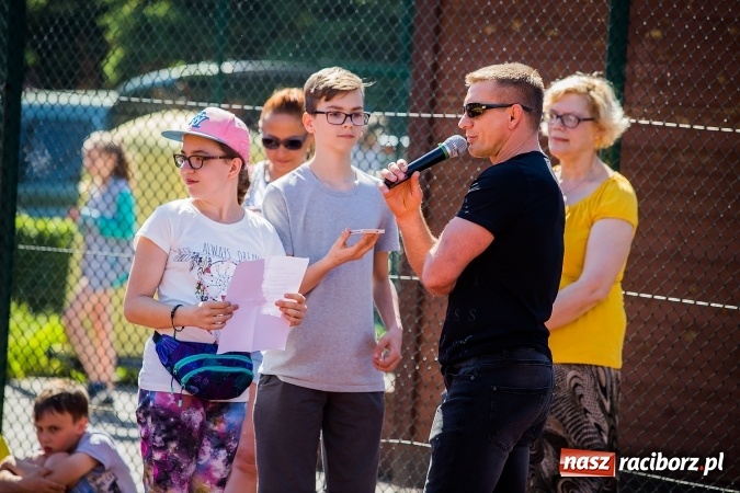 Zdjęcie w galerii na portalu naszraciborz.pl: Moc atrakcji na festynie rodzinnym w Szkole Podstawowej nr 15 wiadomości z regionu