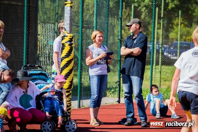 Zdjęcie w galerii na portalu naszraciborz.pl: Moc atrakcji na festynie rodzinnym w Szkole Podstawowej nr 15 wiadomości z regionu