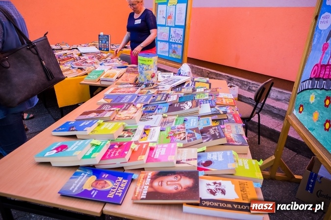 Zdjęcie w galerii na portalu naszraciborz.pl: Moc atrakcji na festynie rodzinnym w Szkole Podstawowej nr 15 wiadomości z regionu