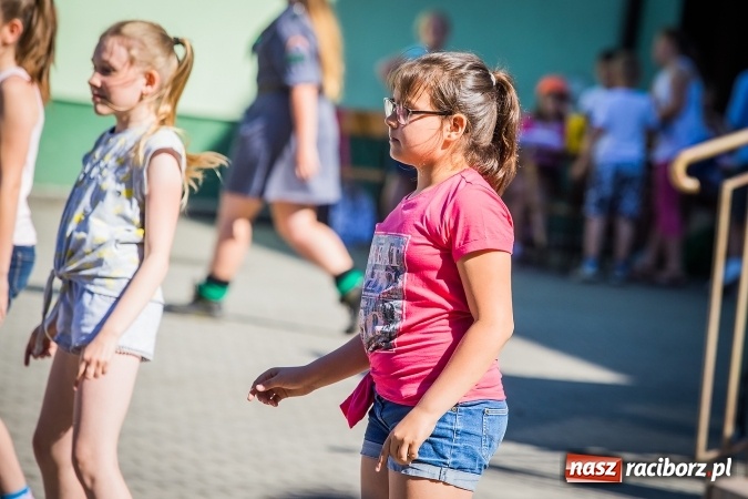 Zdjęcie w galerii na portalu naszraciborz.pl: Festyn rodzinny z okazji Dnia Dziecka w SP 13 wiadomości z regionu