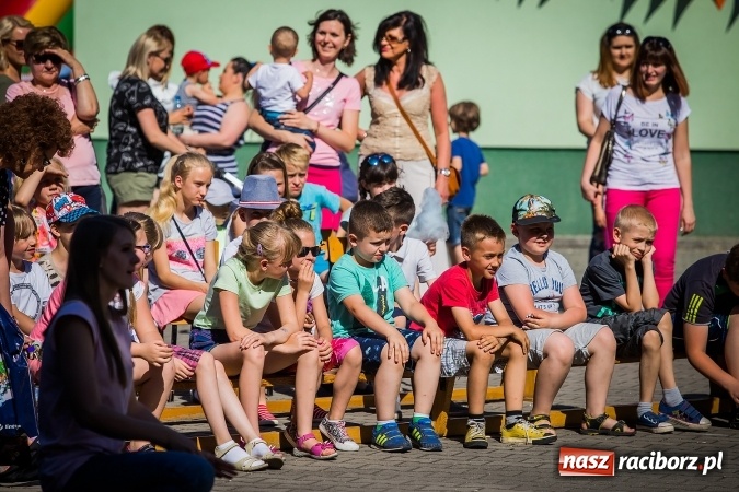 Zdjęcie w galerii na portalu naszraciborz.pl: Festyn rodzinny z okazji Dnia Dziecka w SP 13 wiadomości z regionu