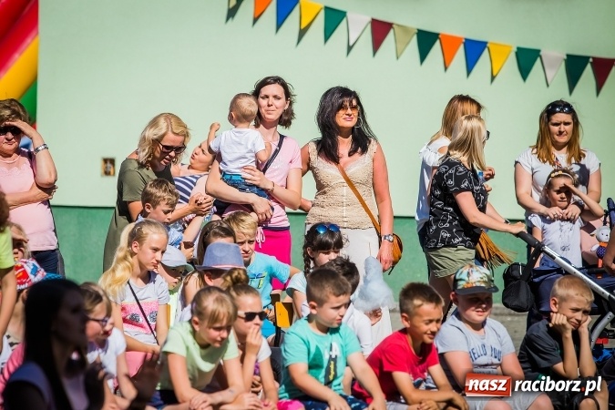 Zdjęcie w galerii na portalu naszraciborz.pl: Festyn rodzinny z okazji Dnia Dziecka w SP 13 wiadomości z regionu