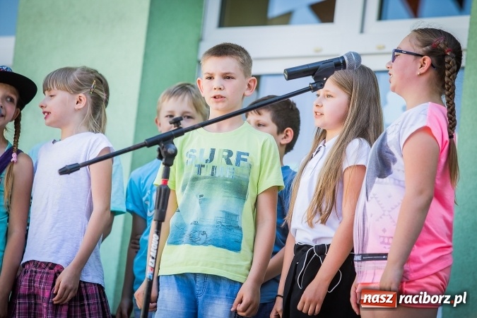 Zdjęcie w galerii na portalu naszraciborz.pl: Festyn rodzinny z okazji Dnia Dziecka w SP 13 wiadomości z regionu
