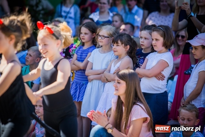 Zdjęcie w galerii na portalu naszraciborz.pl: Festyn rodzinny z okazji Dnia Dziecka w SP 13 wiadomości z regionu