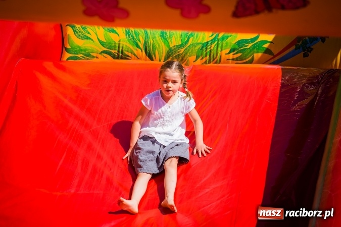 Zdjęcie w galerii na portalu naszraciborz.pl: Festyn rodzinny z okazji Dnia Dziecka w SP 13 wiadomości z regionu
