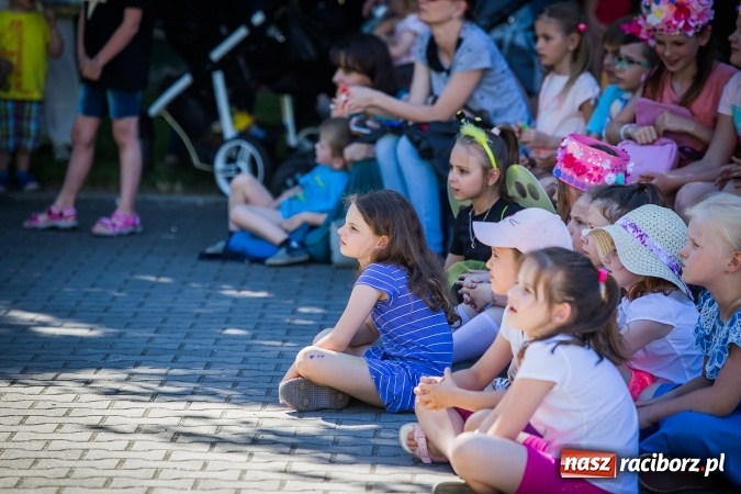 Zdjęcie w galerii na portalu naszraciborz.pl: Festyn rodzinny z okazji Dnia Dziecka w SP 13 wiadomości z regionu
