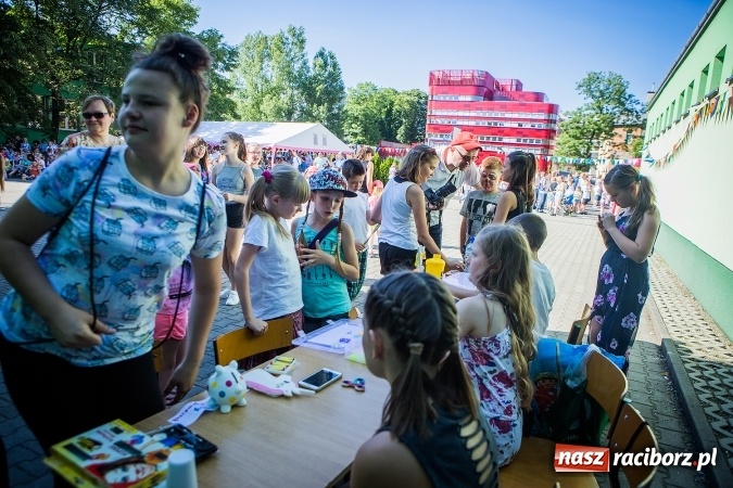 Zdjęcie w galerii na portalu naszraciborz.pl: Festyn rodzinny z okazji Dnia Dziecka w SP 13 wiadomości z regionu
