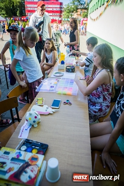 Zdjęcie w galerii na portalu naszraciborz.pl: Festyn rodzinny z okazji Dnia Dziecka w SP 13 wiadomości z regionu