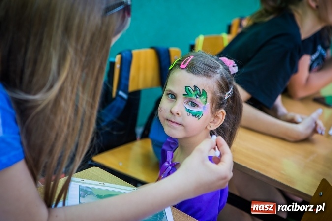 Zdjęcie w galerii na portalu naszraciborz.pl: Festyn rodzinny z okazji Dnia Dziecka w SP 13 wiadomości z regionu