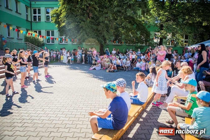 Zdjęcie w galerii na portalu naszraciborz.pl: Festyn rodzinny z okazji Dnia Dziecka w SP 13 wiadomości z regionu
