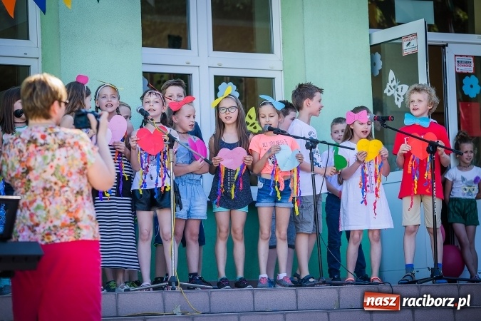 Zdjęcie w galerii na portalu naszraciborz.pl: Festyn rodzinny z okazji Dnia Dziecka w SP 13 wiadomości z regionu