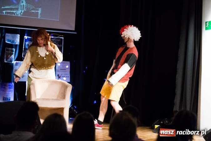 Zdjęcie w galerii na portalu naszraciborz.pl: Ostatni występ Irrealis w Młodzieżowym Domu Kultury wiadomości z regionu