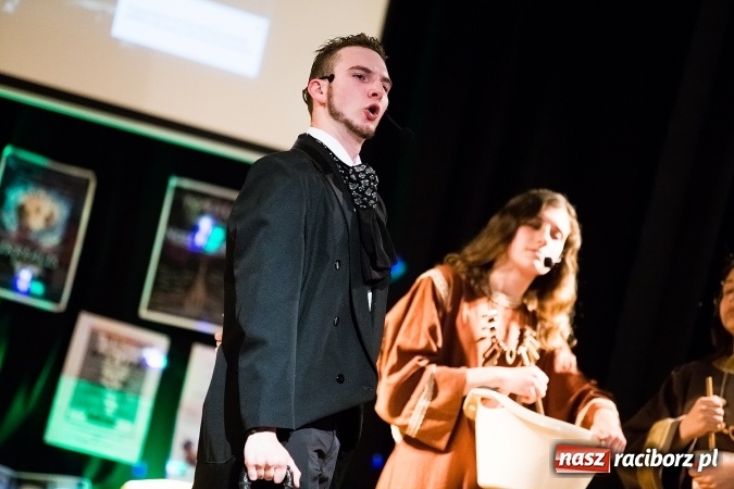 Zdjęcie w galerii na portalu naszraciborz.pl: Ostatni występ Irrealis w Młodzieżowym Domu Kultury wiadomości z regionu