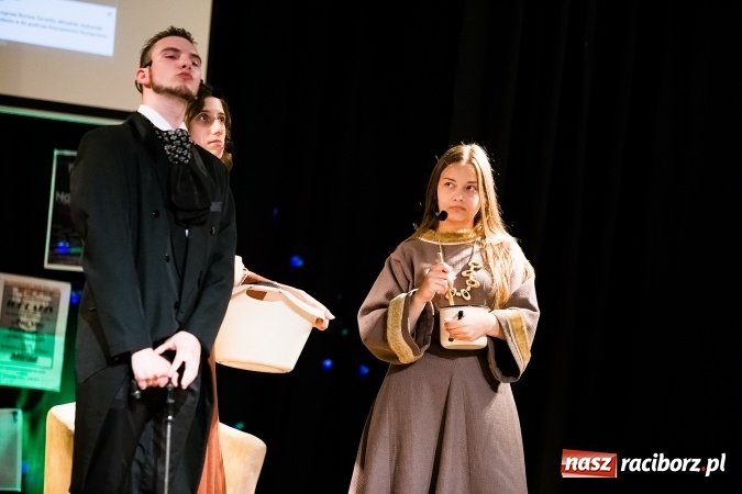 Zdjęcie w galerii na portalu naszraciborz.pl: Ostatni występ Irrealis w Młodzieżowym Domu Kultury wiadomości z regionu