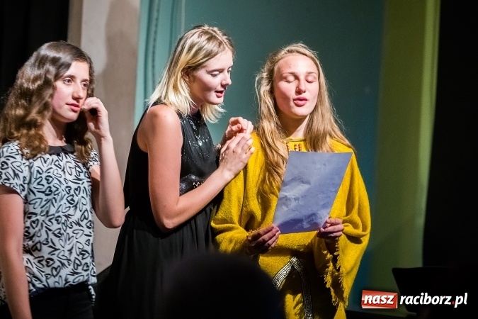 Zdjęcie w galerii na portalu naszraciborz.pl: Ostatni występ Irrealis w Młodzieżowym Domu Kultury wiadomości z regionu