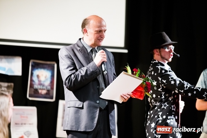 Zdjęcie w galerii na portalu naszraciborz.pl: Ostatni występ Irrealis w Młodzieżowym Domu Kultury wiadomości z regionu