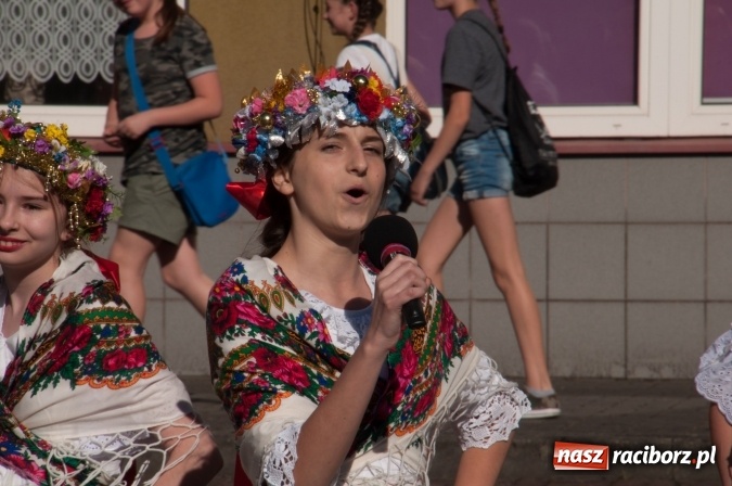 Zdjęcie w galerii na portalu naszraciborz.pl: Było nadzwyczajnie! Szkoła Podstawowa nr 18 zaprosiła na rodzinny festyn z okazji Dnia Dziecka wiadomości z regionu