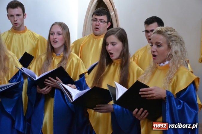 Zdjęcie w galerii na portalu naszraciborz.pl: Chór Bel Canto zaśpiewał w kaplicy zamkowej  wiadomości z regionu