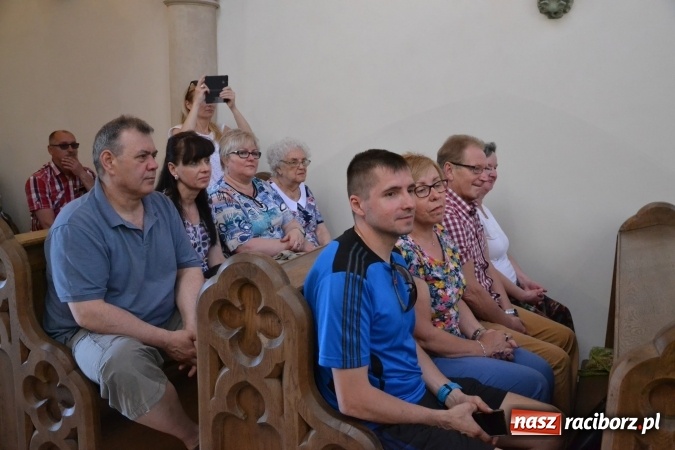 Zdjęcie w galerii na portalu naszraciborz.pl: Chór Bel Canto zaśpiewał w kaplicy zamkowej  wiadomości z regionu