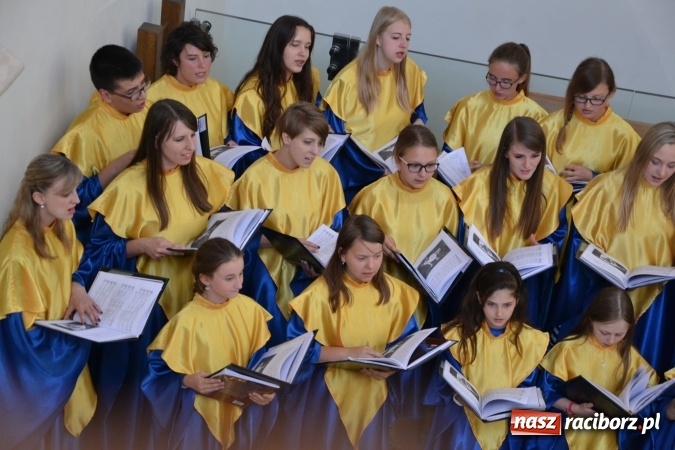 Zdjęcie w galerii na portalu naszraciborz.pl: Chór Bel Canto zaśpiewał w kaplicy zamkowej  wiadomości z regionu