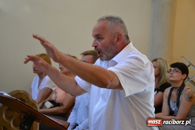 Zdjęcie w galerii na portalu naszraciborz.pl: Chór Bel Canto zaśpiewał w kaplicy zamkowej  wiadomości z regionu