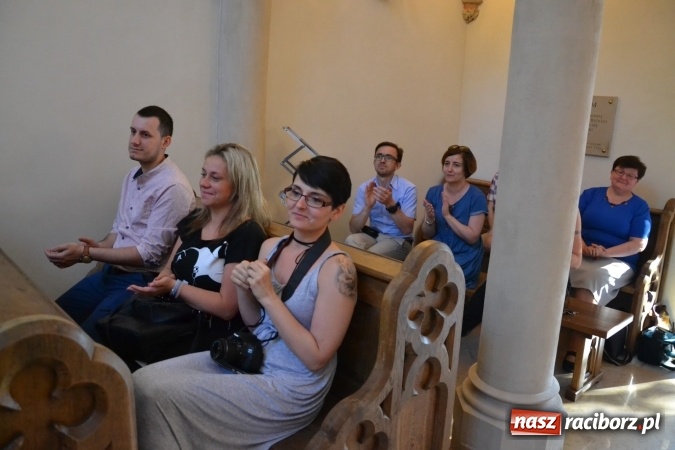 Zdjęcie w galerii na portalu naszraciborz.pl: Chór Bel Canto zaśpiewał w kaplicy zamkowej  wiadomości z regionu