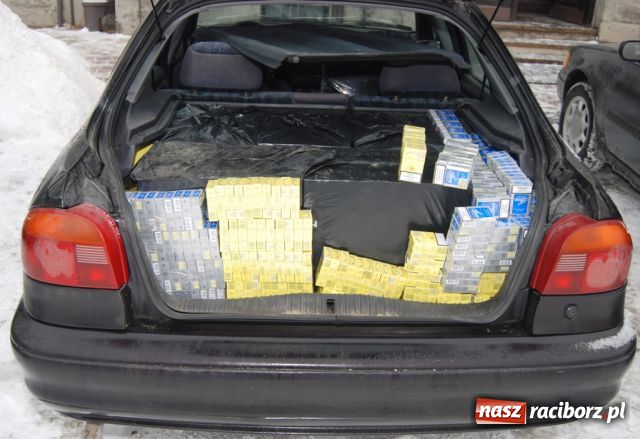 Zdjęcie w galerii na portalu naszraciborz.pl: Zatrzymanie nielegalnego towaru wiadomości z regionu