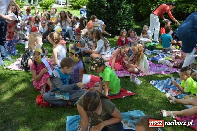 Zdjęcie w galerii na portalu naszraciborz.pl: Szkoła Podstawowa nr 4 i Gimnazjum nr 1 razem na rzecz czytelnictwa  wiadomości z regionu