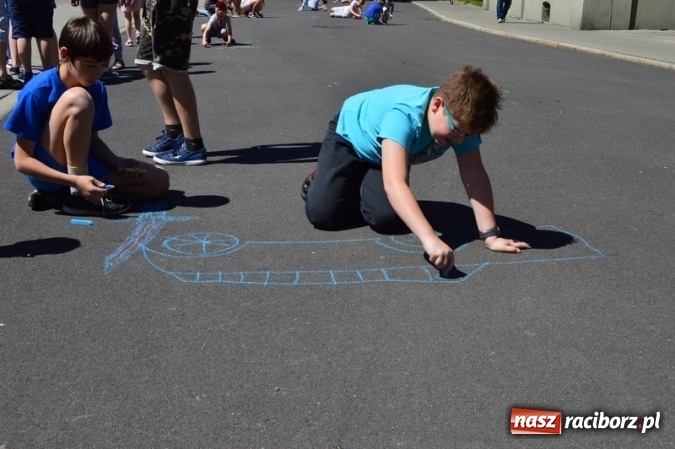 Zdjęcie w galerii na portalu naszraciborz.pl: Szkoła Podstawowa nr 4 i Gimnazjum nr 1 razem na rzecz czytelnictwa  wiadomości z regionu