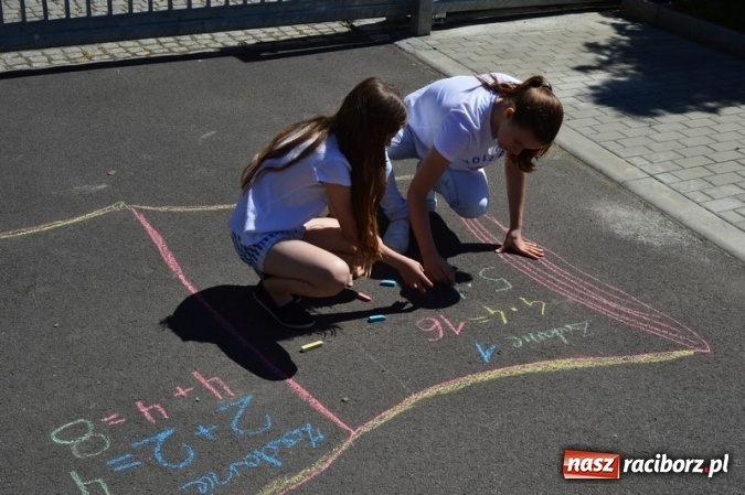 Zdjęcie w galerii na portalu naszraciborz.pl: Szkoła Podstawowa nr 4 i Gimnazjum nr 1 razem na rzecz czytelnictwa  wiadomości z regionu