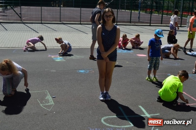 Zdjęcie w galerii na portalu naszraciborz.pl: Szkoła Podstawowa nr 4 i Gimnazjum nr 1 razem na rzecz czytelnictwa  wiadomości z regionu