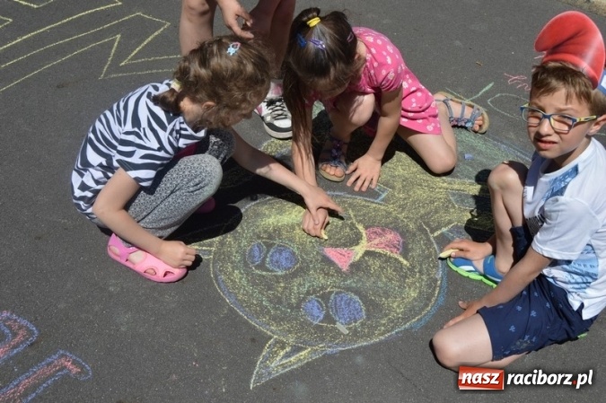 Zdjęcie w galerii na portalu naszraciborz.pl: Szkoła Podstawowa nr 4 i Gimnazjum nr 1 razem na rzecz czytelnictwa  wiadomości z regionu
