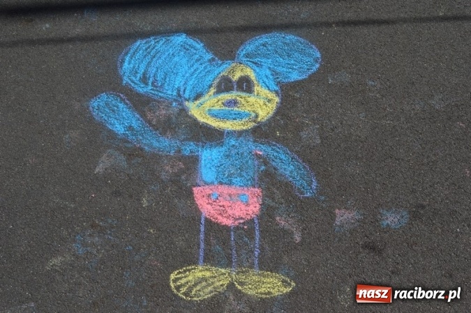 Zdjęcie w galerii na portalu naszraciborz.pl: Szkoła Podstawowa nr 4 i Gimnazjum nr 1 razem na rzecz czytelnictwa  wiadomości z regionu