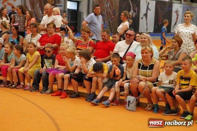 Zdjęcie w galerii na portalu naszraciborz.pl: ZSOMS. Dzień Dziecka w sportowym stylu  wiadomości z regionu