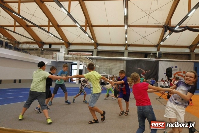 Zdjęcie w galerii na portalu naszraciborz.pl: ZSOMS. Dzień Dziecka w sportowym stylu  wiadomości z regionu