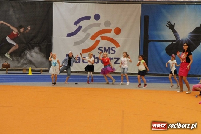 Zdjęcie w galerii na portalu naszraciborz.pl: ZSOMS. Dzień Dziecka w sportowym stylu  wiadomości z regionu
