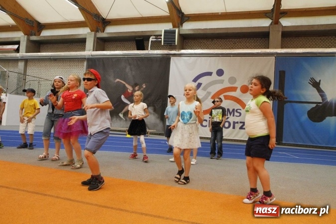 Zdjęcie w galerii na portalu naszraciborz.pl: ZSOMS. Dzień Dziecka w sportowym stylu  wiadomości z regionu
