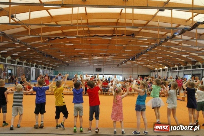 Zdjęcie w galerii na portalu naszraciborz.pl: ZSOMS. Dzień Dziecka w sportowym stylu  wiadomości z regionu