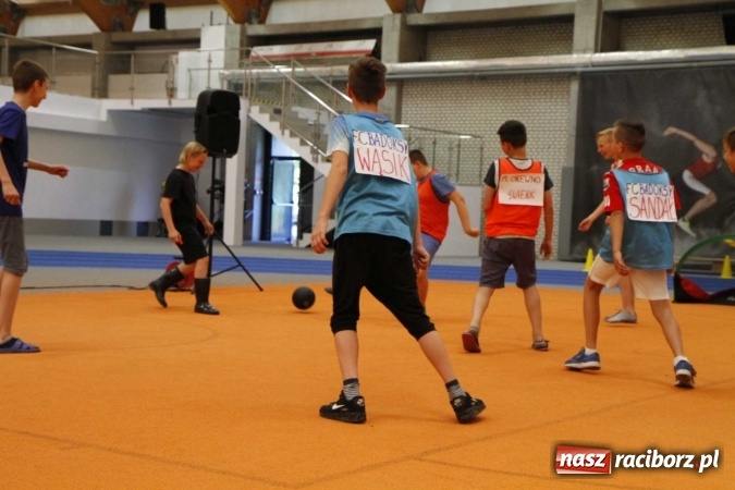 Zdjęcie w galerii na portalu naszraciborz.pl: ZSOMS. Dzień Dziecka w sportowym stylu  wiadomości z regionu