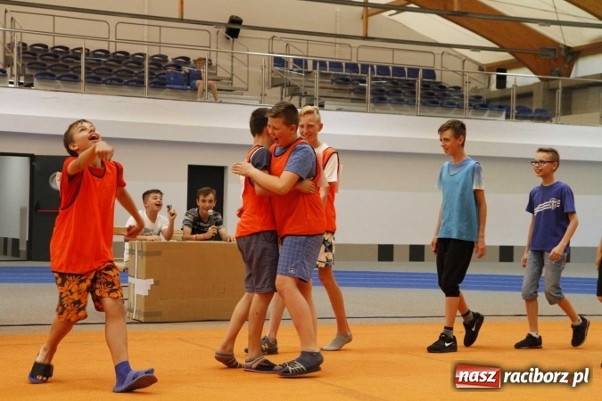 Zdjęcie w galerii na portalu naszraciborz.pl: ZSOMS. Dzień Dziecka w sportowym stylu  wiadomości z regionu