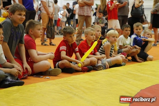 Zdjęcie w galerii na portalu naszraciborz.pl: ZSOMS. Dzień Dziecka w sportowym stylu  wiadomości z regionu