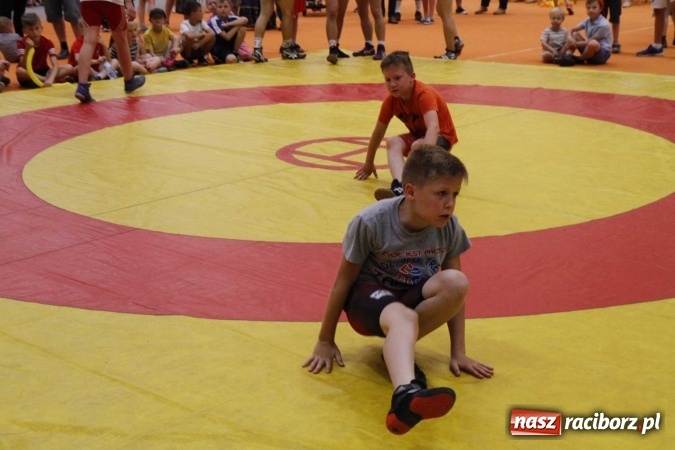 Zdjęcie w galerii na portalu naszraciborz.pl: ZSOMS. Dzień Dziecka w sportowym stylu  wiadomości z regionu