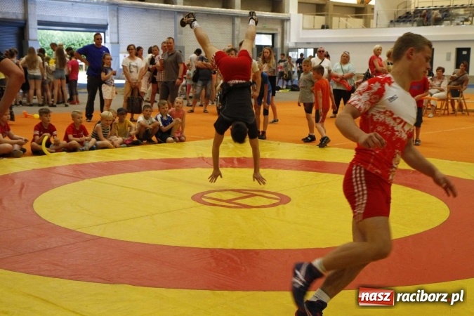 Zdjęcie w galerii na portalu naszraciborz.pl: ZSOMS. Dzień Dziecka w sportowym stylu  wiadomości z regionu