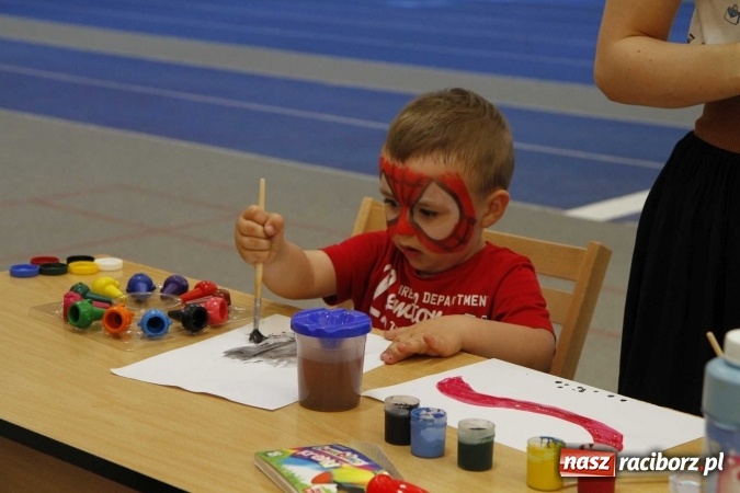 Zdjęcie w galerii na portalu naszraciborz.pl: ZSOMS. Dzień Dziecka w sportowym stylu  wiadomości z regionu