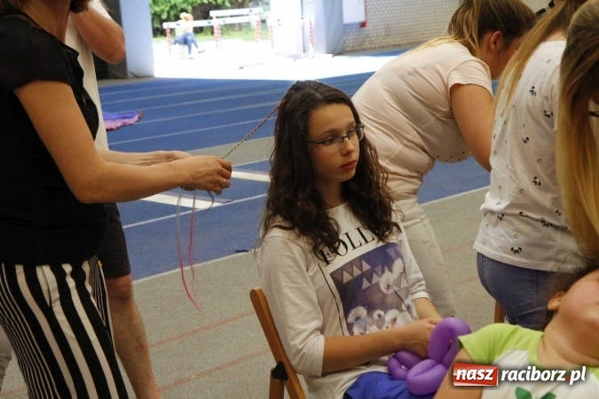 Zdjęcie w galerii na portalu naszraciborz.pl: ZSOMS. Dzień Dziecka w sportowym stylu  wiadomości z regionu