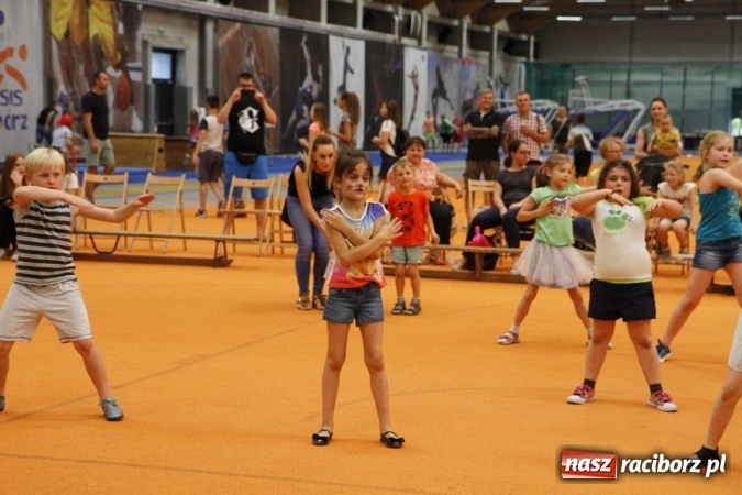 Zdjęcie w galerii na portalu naszraciborz.pl: ZSOMS. Dzień Dziecka w sportowym stylu  wiadomości z regionu