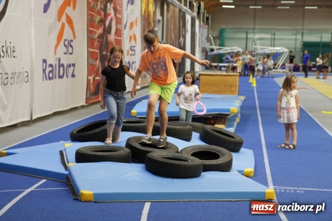 Zdjęcie w galerii na portalu naszraciborz.pl: ZSOMS. Dzień Dziecka w sportowym stylu  wiadomości z regionu