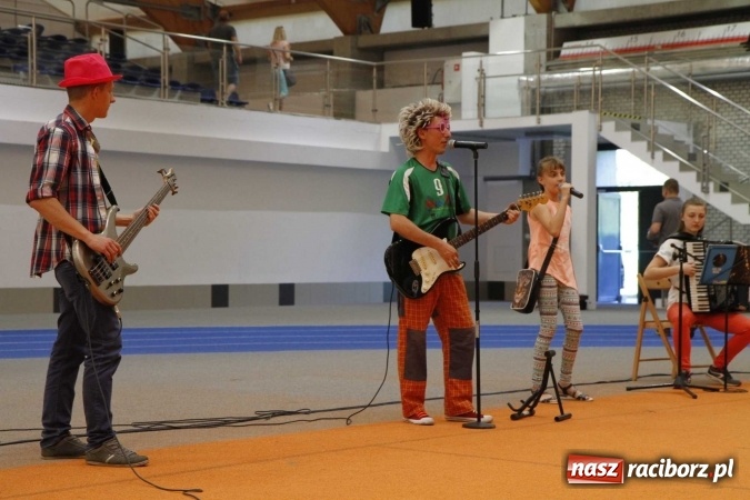 Zdjęcie w galerii na portalu naszraciborz.pl: ZSOMS. Dzień Dziecka w sportowym stylu  wiadomości z regionu