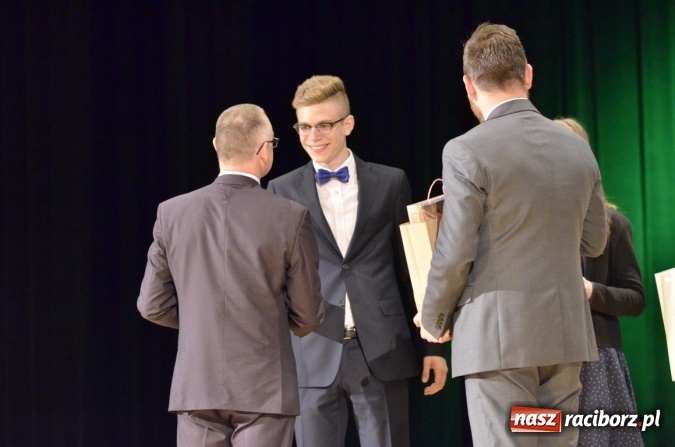 Zdjęcie w galerii na portalu naszraciborz.pl: Sukcesy wychowanków RCK na festiwalu powiatowym  wiadomości z regionu